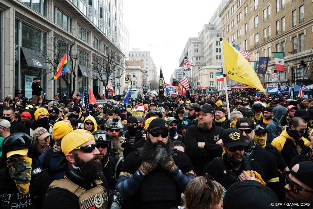 Gewonden en arrestaties rond protesten Trump-fans in Washington