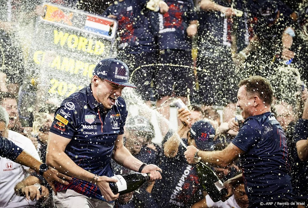 Verstappen dinsdag nog een keer de baan op in Abu Dhabi