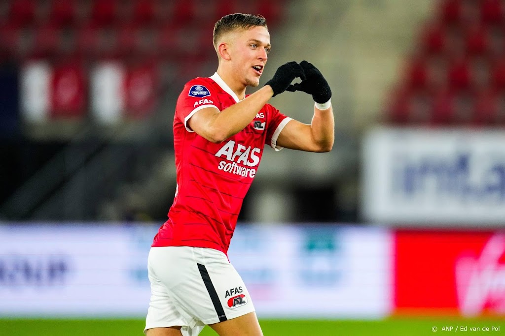 AZ verlengt contract Karlsson met één seizoen