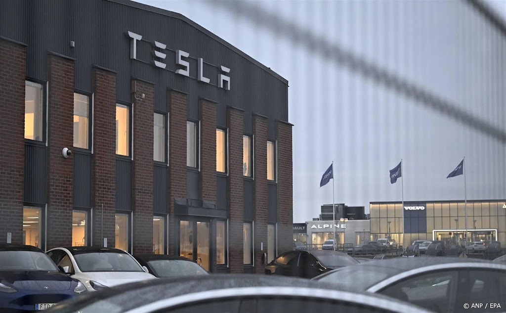 Zweedse vakbondsleden weigeren afval Tesla op te halen