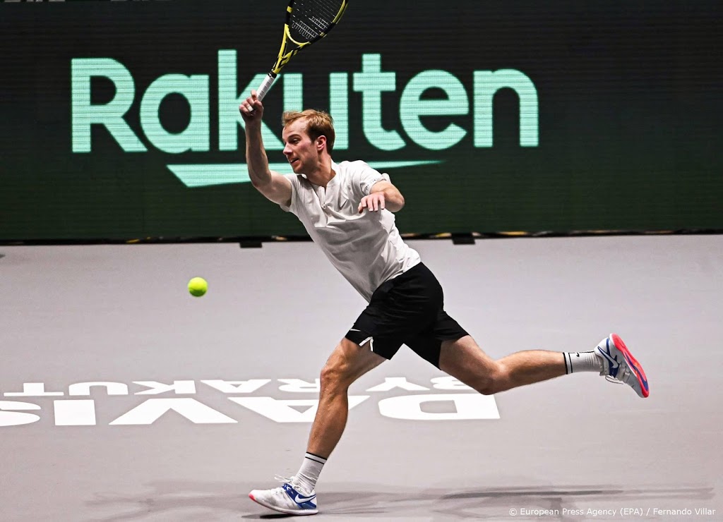 Tennisser Van de Zandschulp gaat vol verwachting in quarantaine