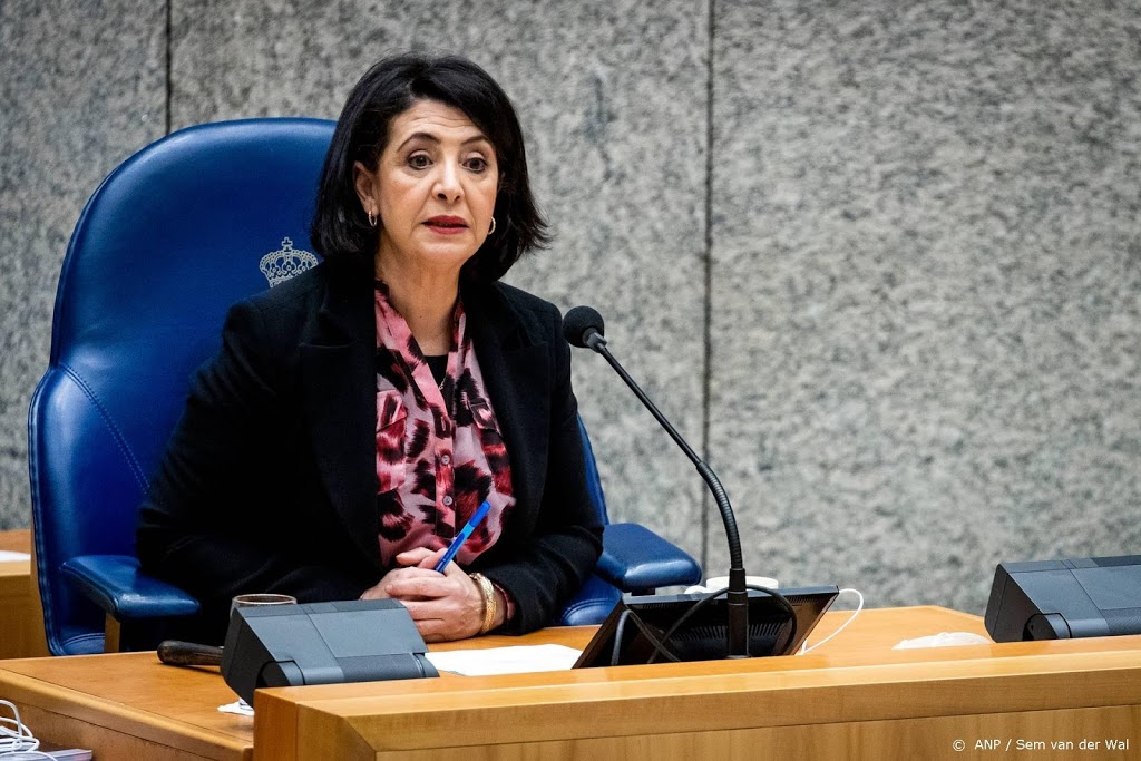 Arib: terugtreden Asscher vreselijk, onnodig en onterecht
