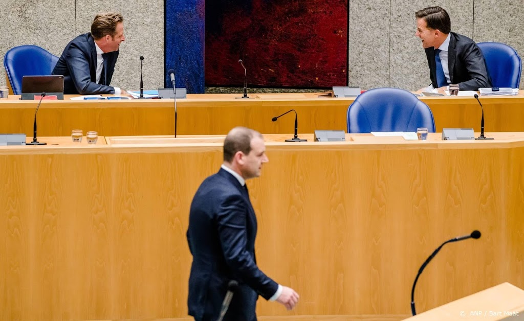 Onderzoek: verdeeldheid over opstappen kabinet
