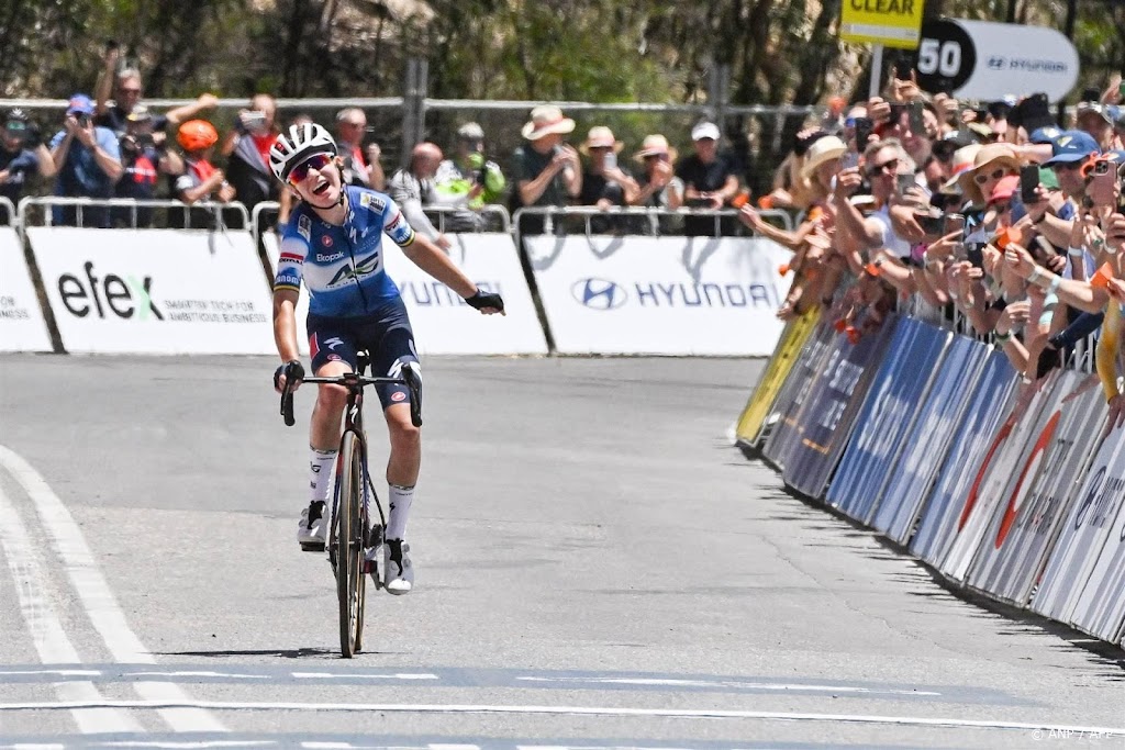 Australische wielrenster Gigante wint Tour Down Under voor Vinke