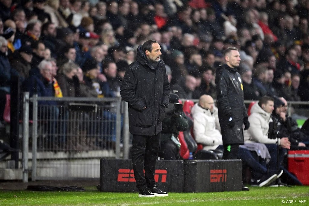 Van 't Schip ziet Ajax nog steeds veel kansen weggeven