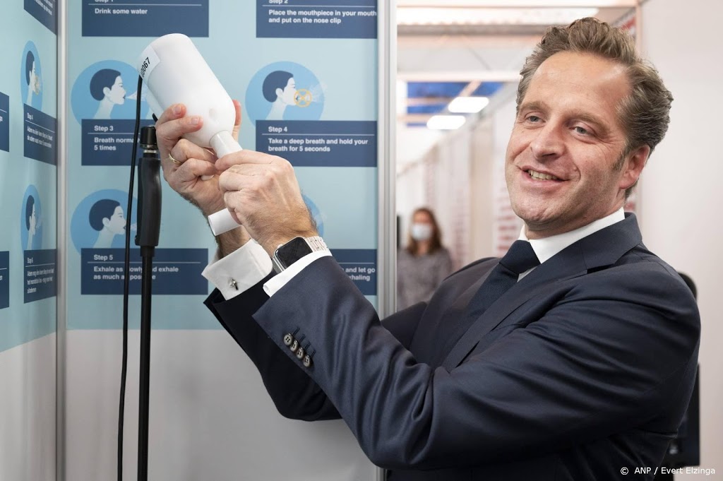 Ademtest corona tijdelijk niet meer gebruikt in teststraten A'dam