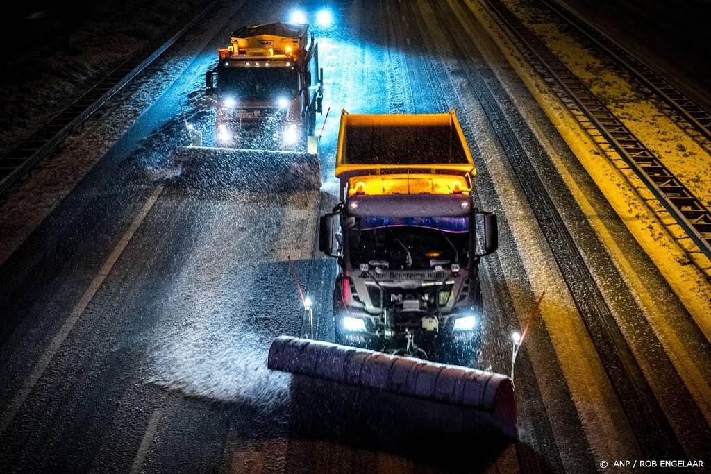 Maandag code rood in heel het land wegens verraderlijke gladheid