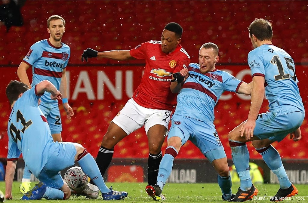 Voetballer Martial weer racistisch beledigd op sociale media