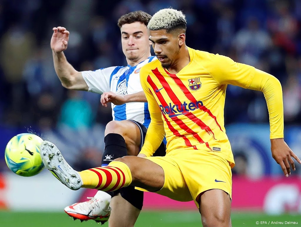 Barcelona voorlopig zonder geblesseerde Araujo