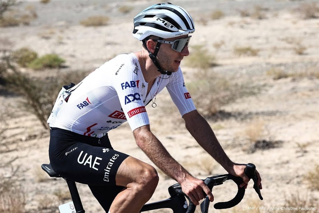 Yates wint ingekorte Ronde van Oman, Artz derde in slotrit 