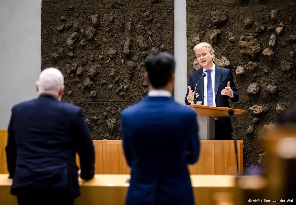 Partijen vragen waarom formatie een maand geleden niet is gestopt