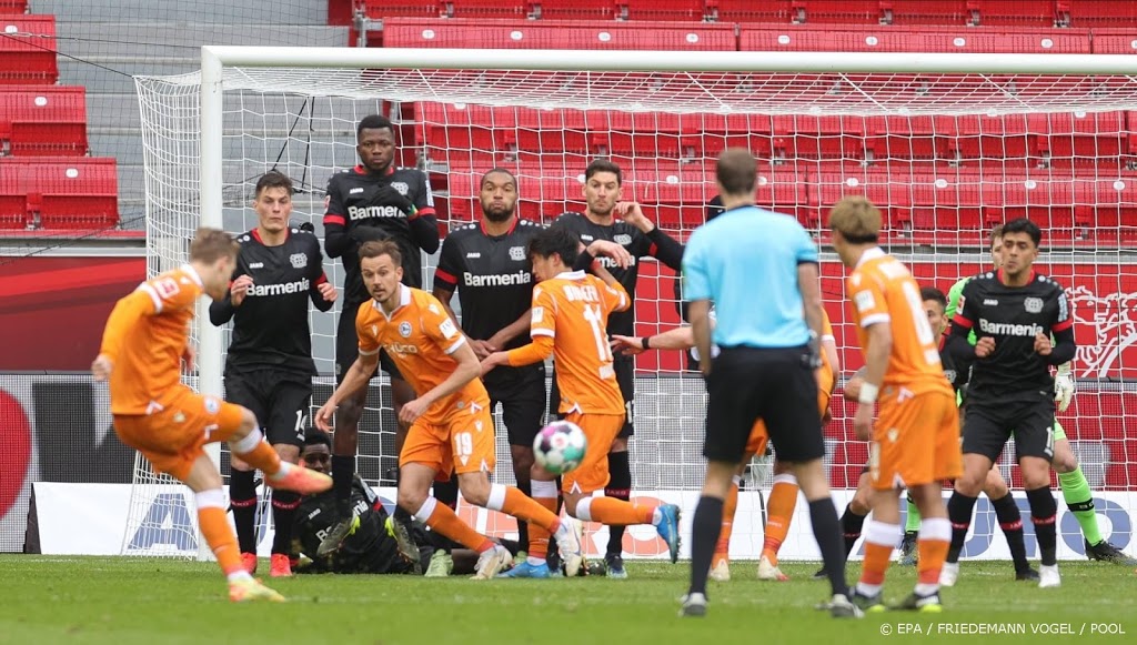 Bosz ziet Bayer Leverkusen verliezen van Arminia Bielefeld