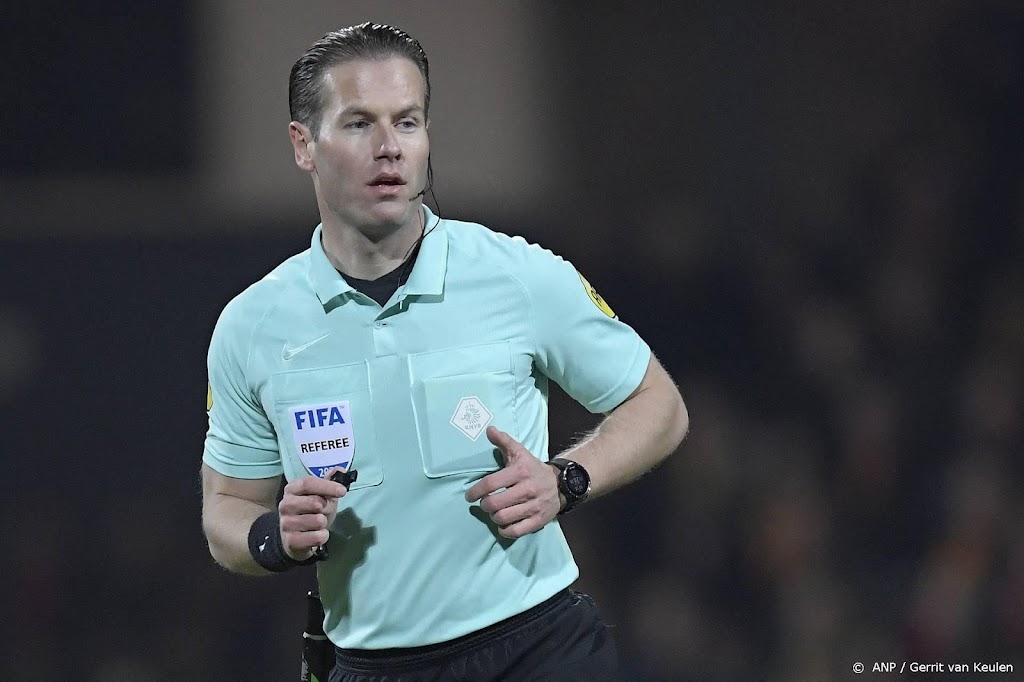 Scheidsrechter Makkelie fluit Ajax - Feyenoord