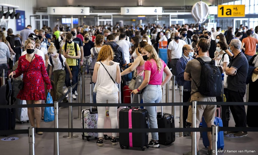 OMT ziet geen meerwaarde in coronapaspoort en testen voor reizen