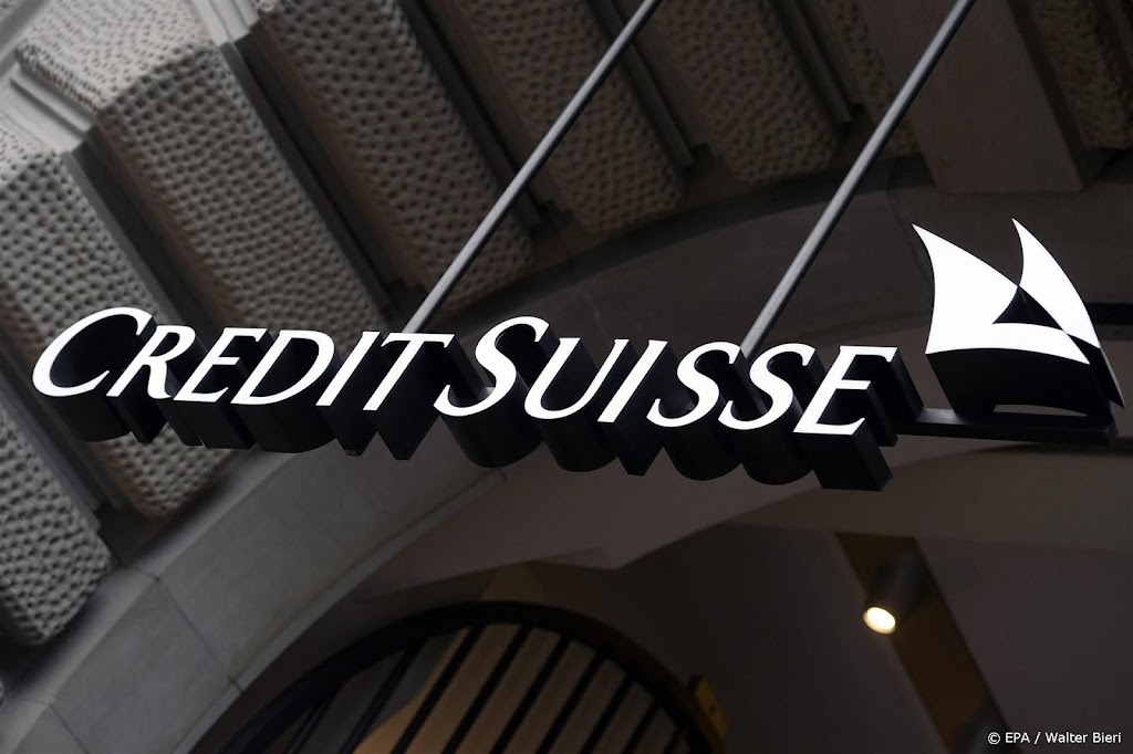Klanten Credit Suisse blijven geld van rekeningen halen