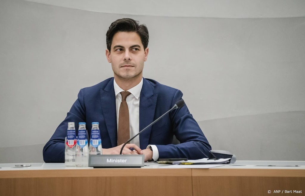 Jetten: gemeenten moeten voor 10 oktober af van Gazprom-contract