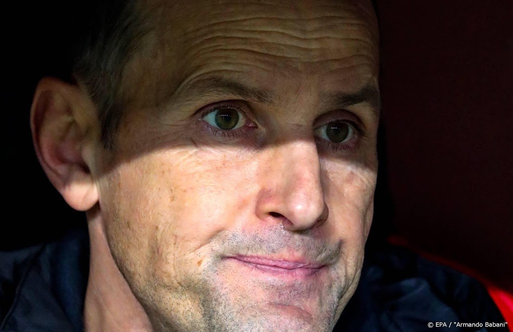 Coach Herrlich koopt tandpasta en mist eerste duel Augsburg
