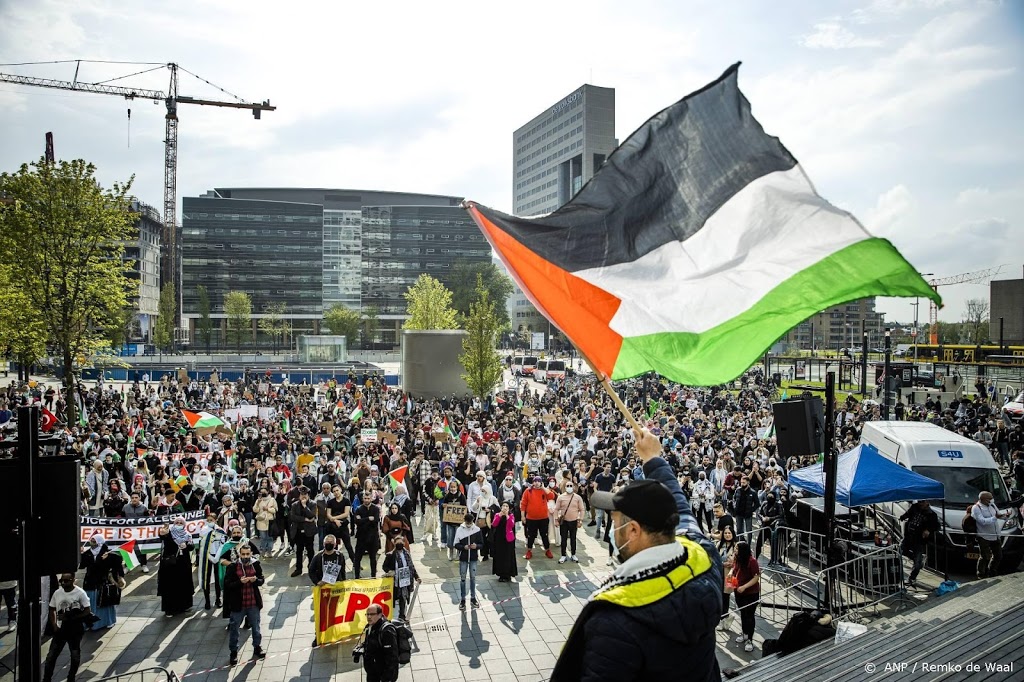 ME ontruimt Jaarbeursplein na drukte Pro-Palestijnse demonstratie