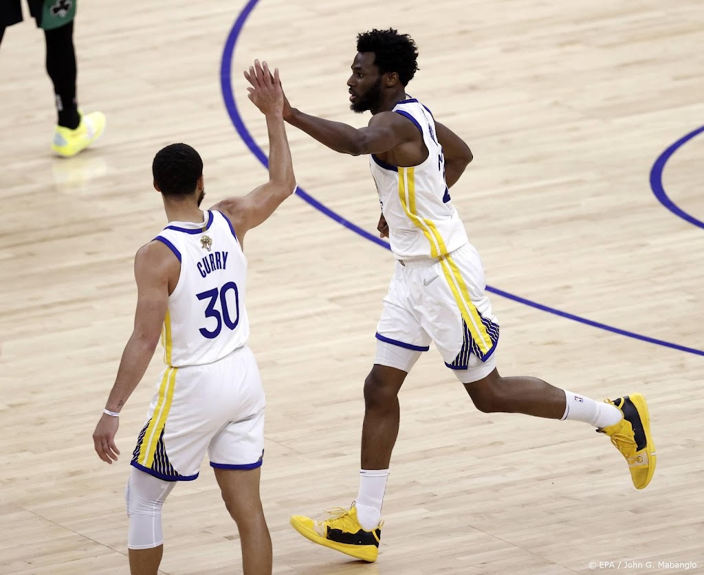 Warriors na zege op Celtics één zege verwijderd van titel in NBA