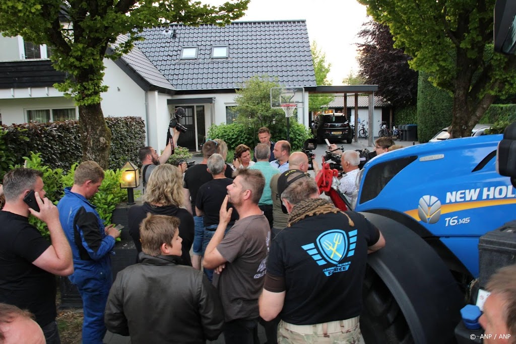 Kabinet over boeren bij huis minister: volstrekt onacceptabel