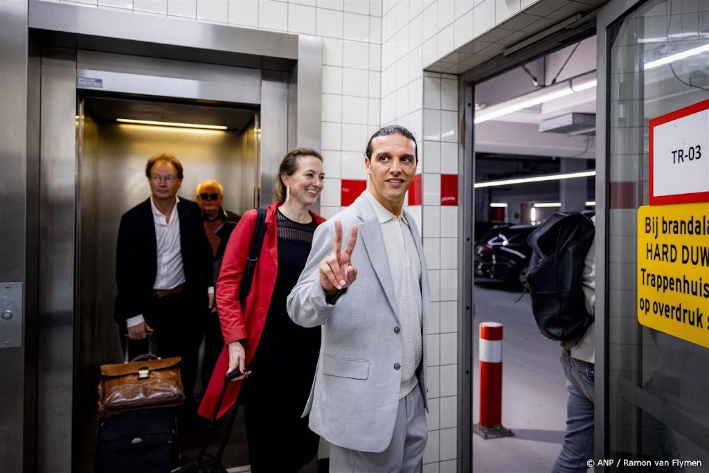 Ali B hoort alsnog strafeis in zedenzaak