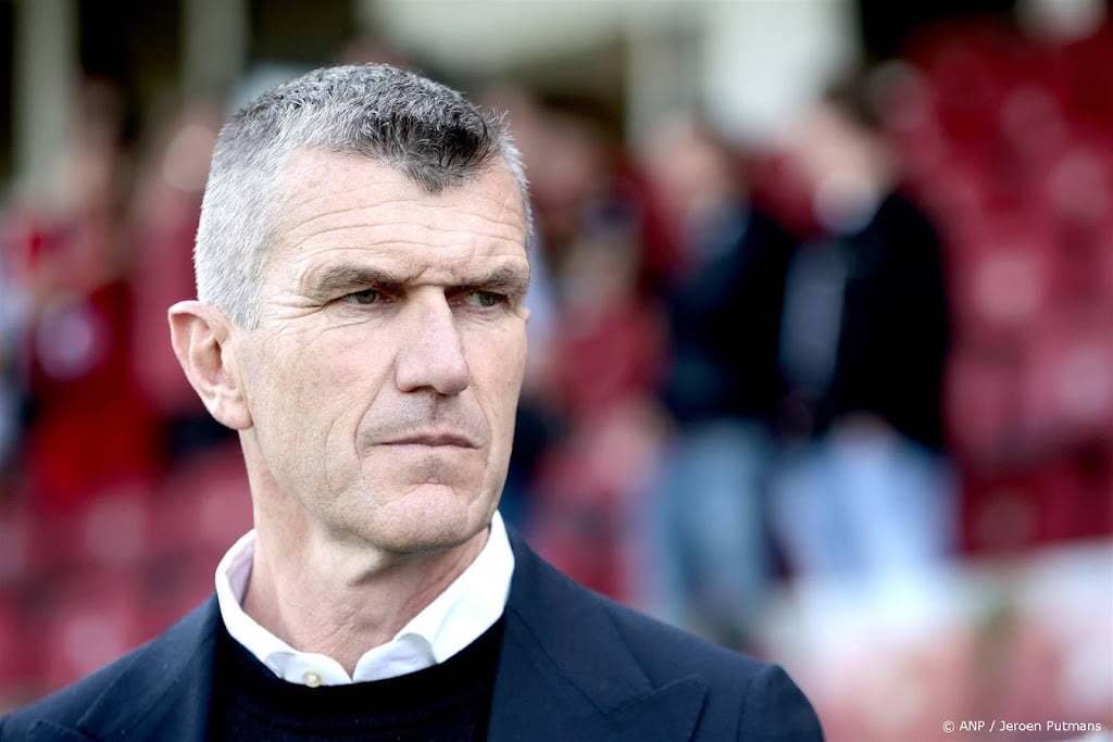 Trainer Dijkhuizen per direct weg bij Excelsior