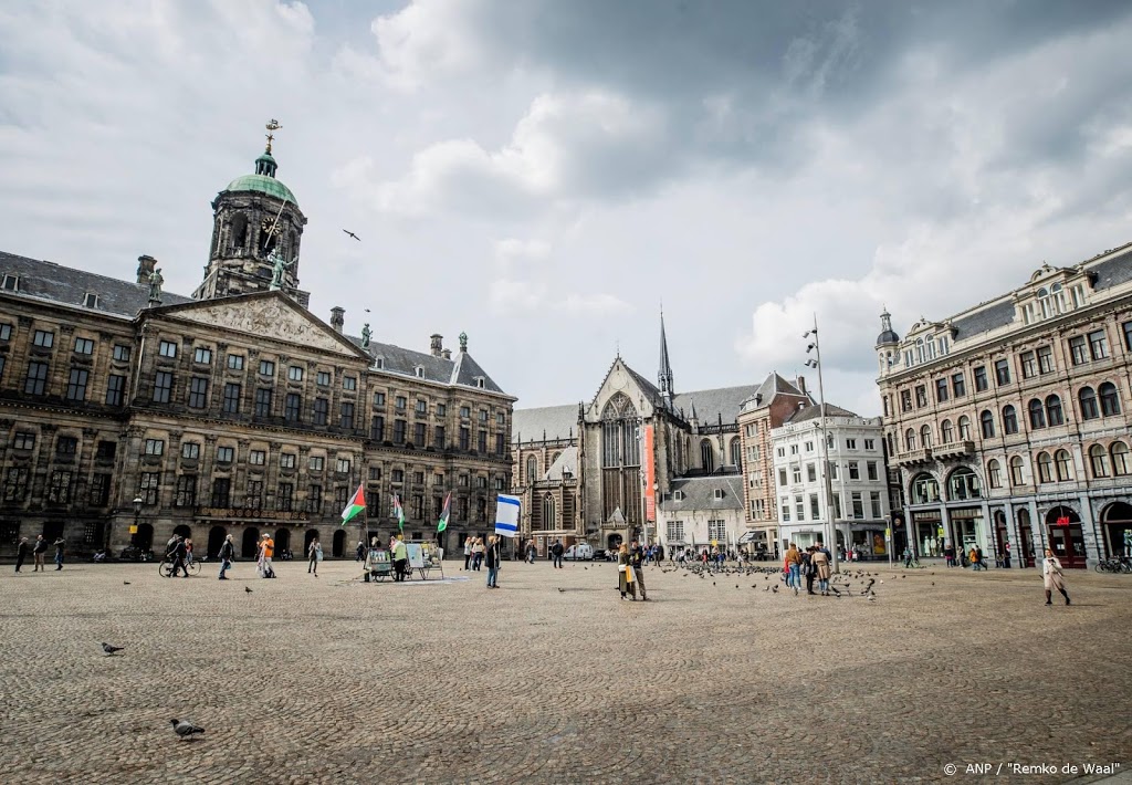 'Beatles en Amsterdamse klassiekers te beluisteren op de Dam'