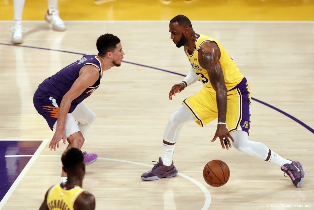 Bloomberg: LeBron James praat met Nike over verkoop Springhill