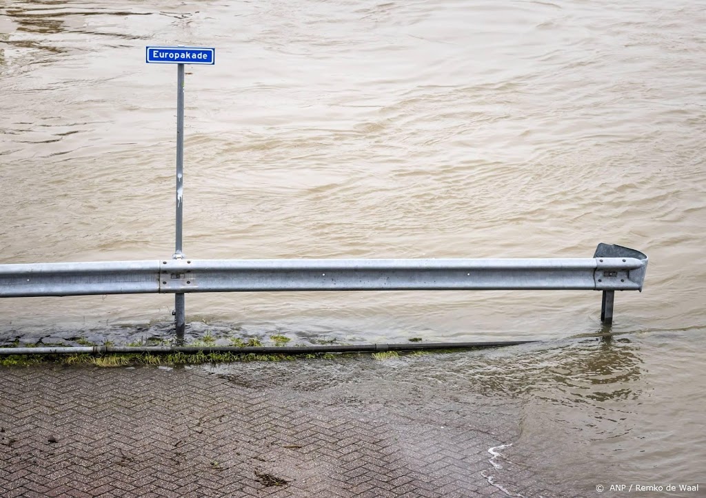 Problemen voor toeristen, boeren en campings door hoogwater