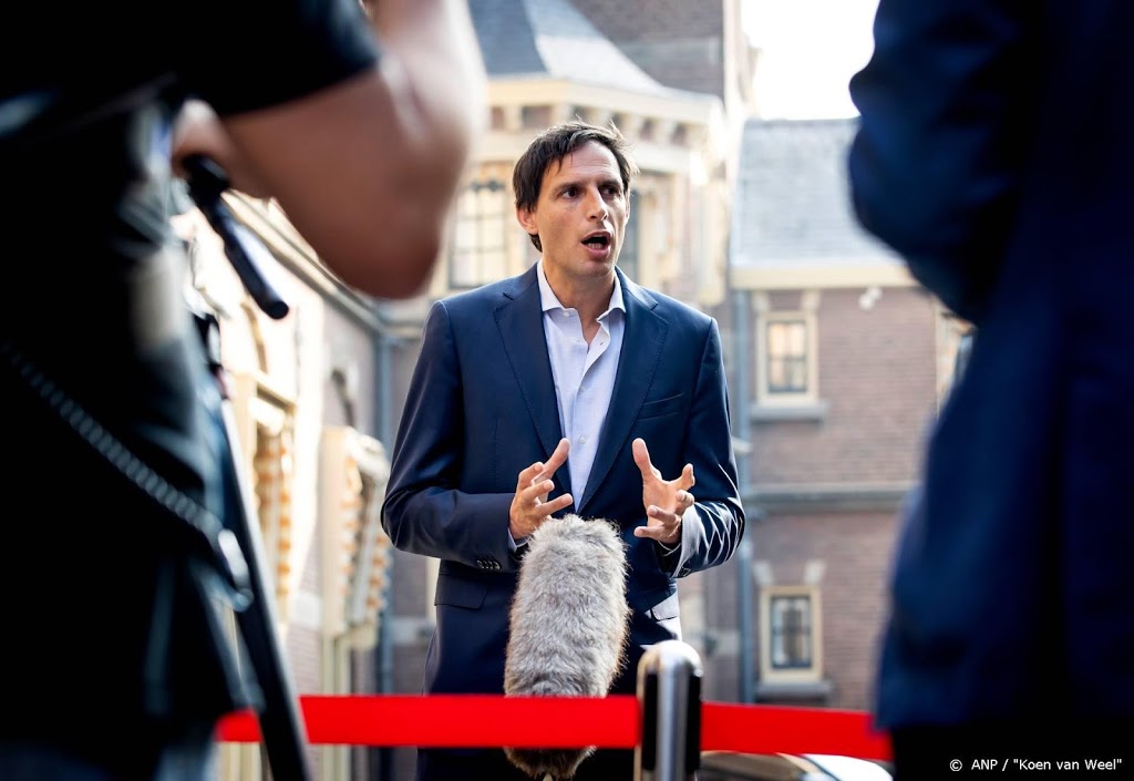Hoekstra: enorme banenverlies komt niet als verrassing
