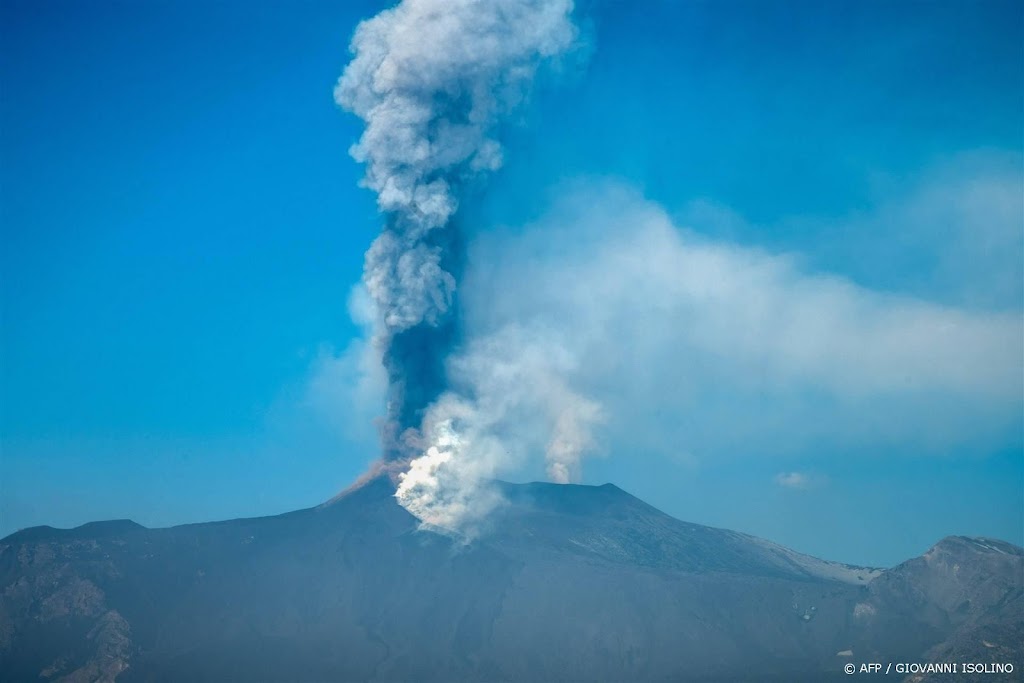 Vluchten Catania (Sicilië) onderbroken door uitbarsting Etna