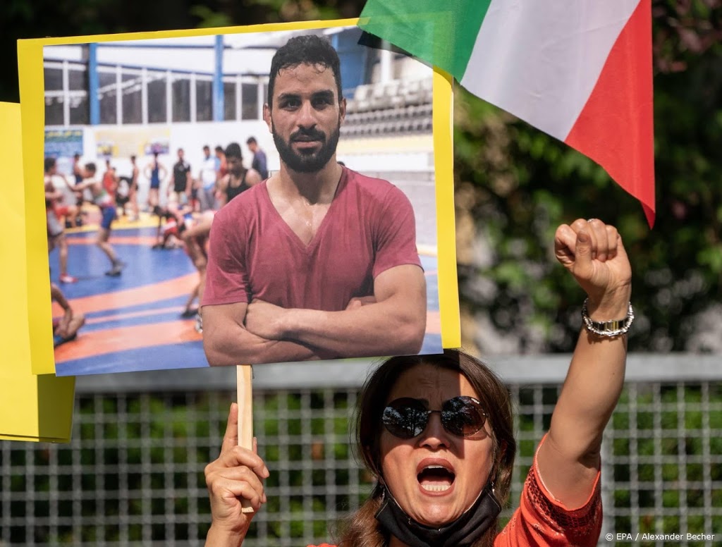 Duitse ambassadeur in Iran op matje om executie worstelaar