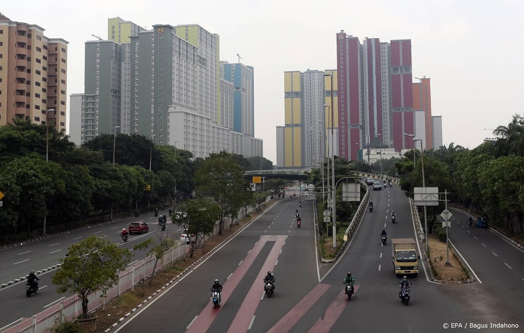 Jakarta voert opnieuw een gedeeltelijke lockdown in door corona