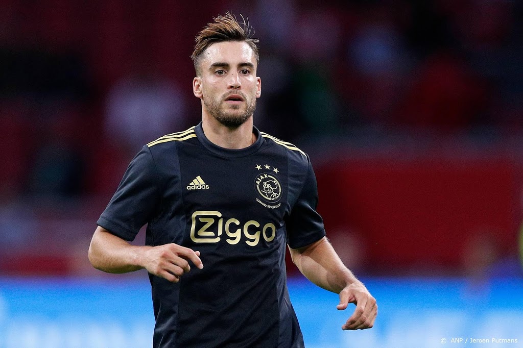 Ajacied Tagliafico na rode kaart voor een duel geschorst