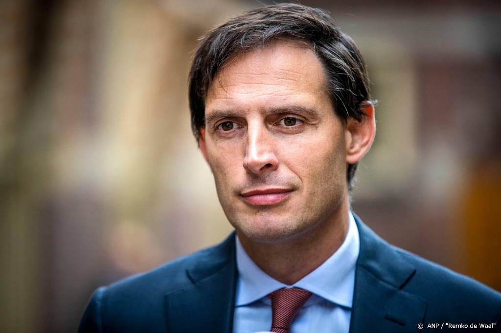 Hoekstra: steunpakket KLM voorziet genoeg in verduurzaming