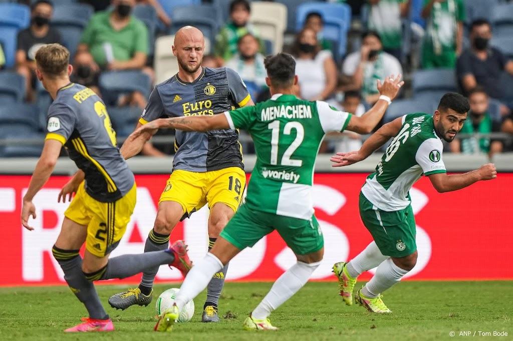 Feyenoord pakt punt in eerste groepswedstrijd Conference League