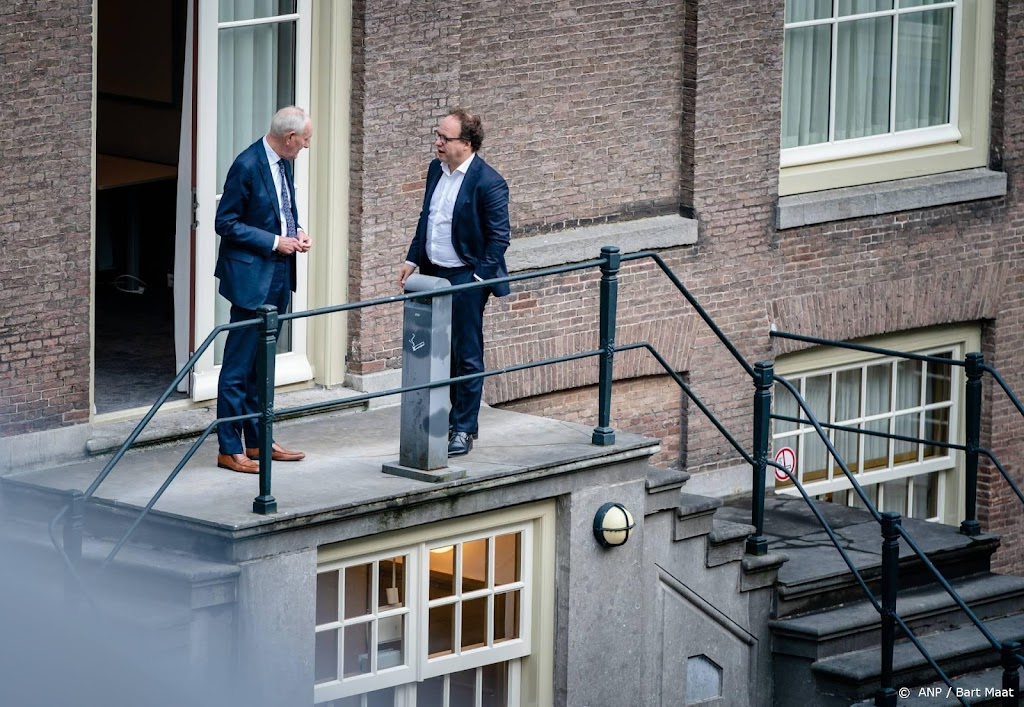 Informateurs spreken leiders formatiepartijen zaterdag op Catshuis