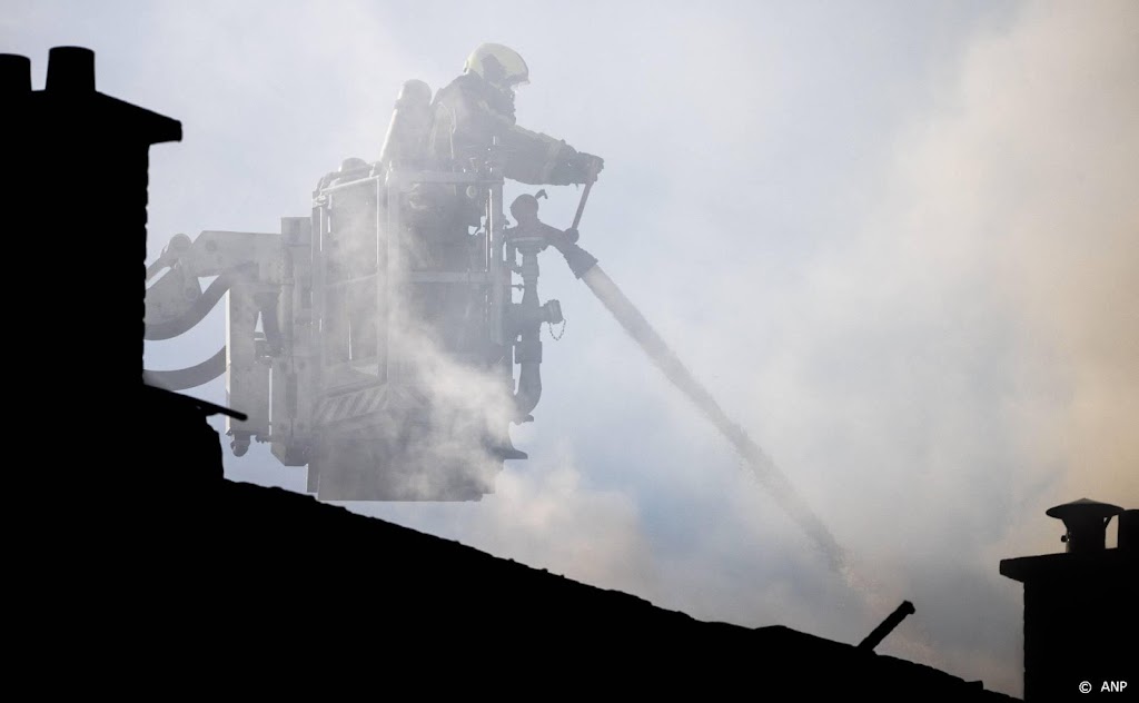 Schade bij brand in basisschool Eindhoven, lokaal uitgebrand