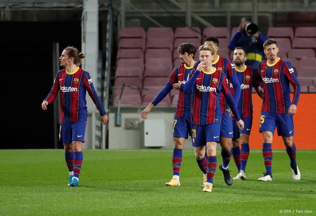 Koeman met FC Barcelona in Champions League tegen PSG