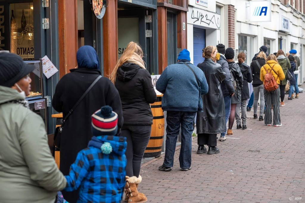 Burgemeesters: kom niet meer naar de binnenstad