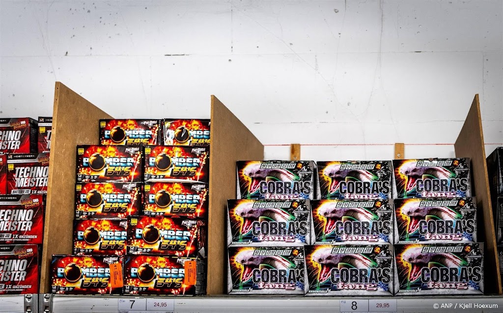 650 kilo vuurwerk gevonden in busje in Enschede