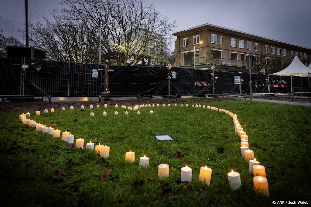 Ruim 200 mensen bij samenkomst na explosies Tarwekamp Den Haag