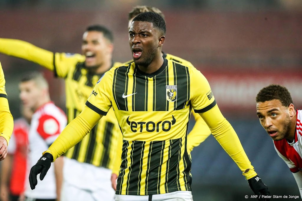 Bazoer denkt dat hij het seizoen afmaakt bij Vitesse