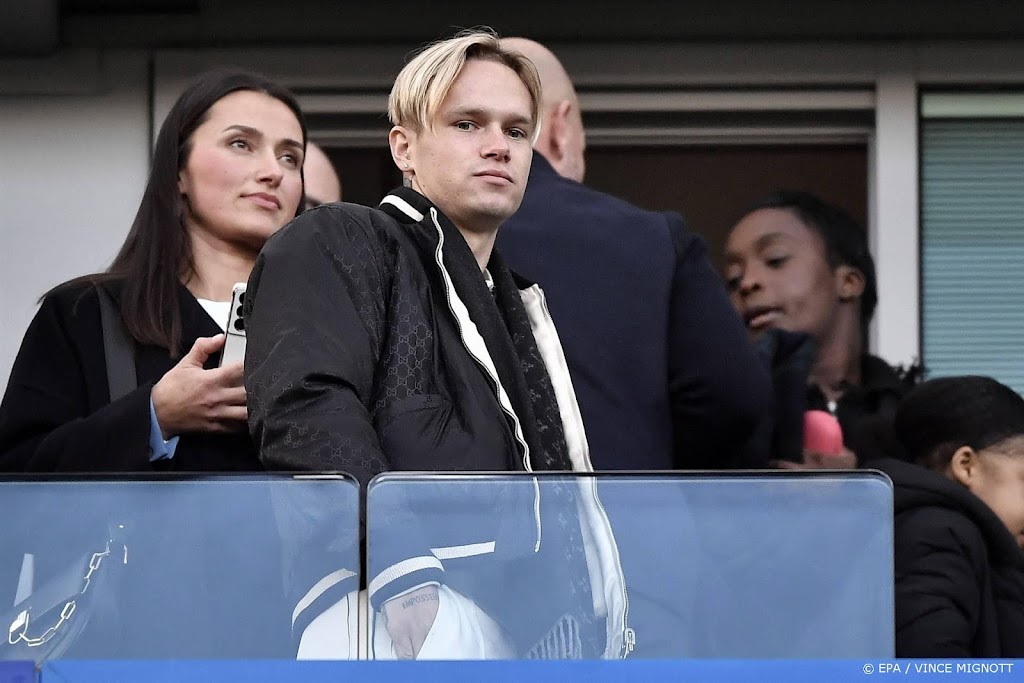 Chelsea legt Oekraïense middenvelder Moedrik vast