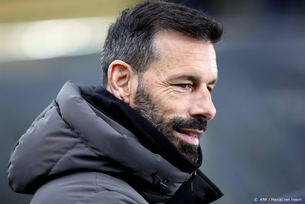 Van Nistelrooij vindt nieuwe puntenverlies PSV 'blamerend'