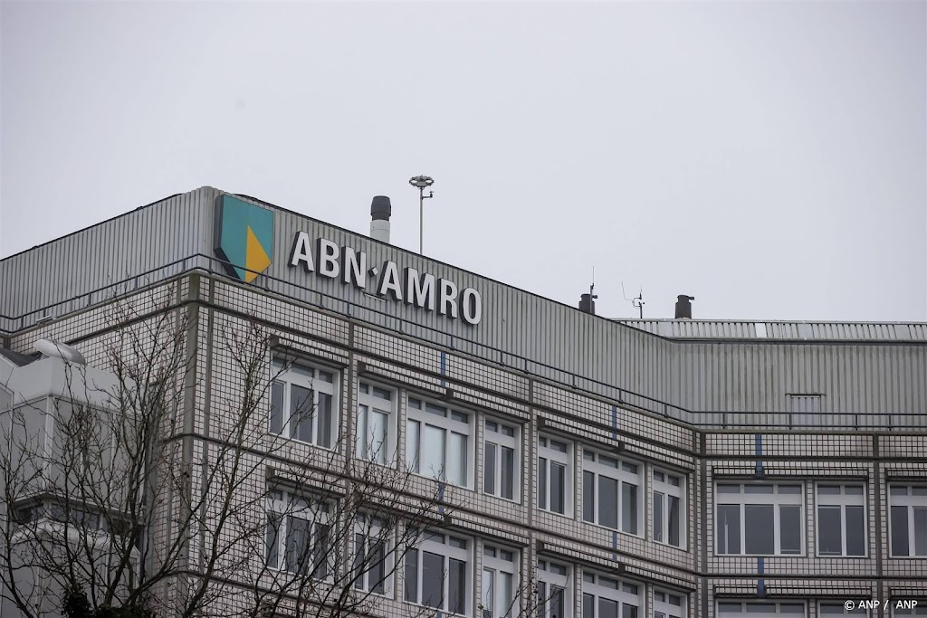ABN AMRO op kop in AEX na overnamespeculatie