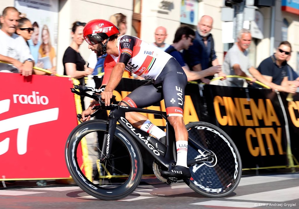 Gaviria wint slotrit Ronde van Oman, eindzege voor Hirt