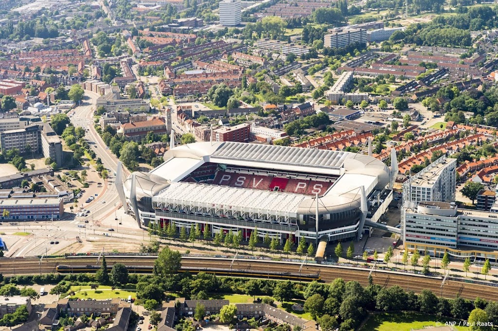 Voetbalstadions mogen weer vol met bezoekers met coronabewijs