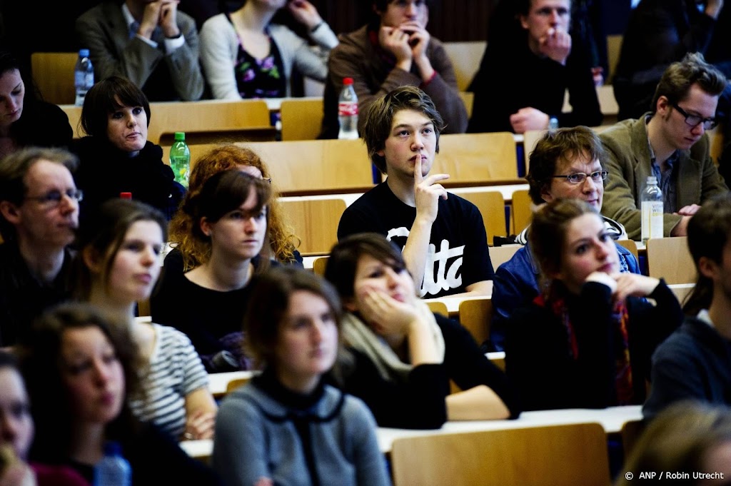 Studenten blij met vollere collegezalen en afschaffen mondkapjes