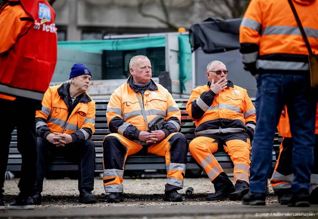 Medewerkers reinigingsdienst Rotterdam staken 